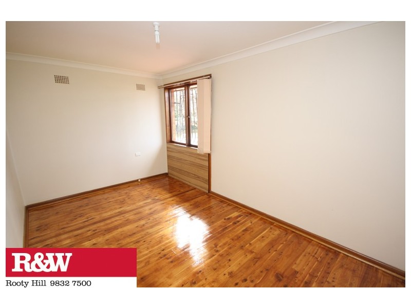 16 HAGEN PLACE, Whalan NSW 2770