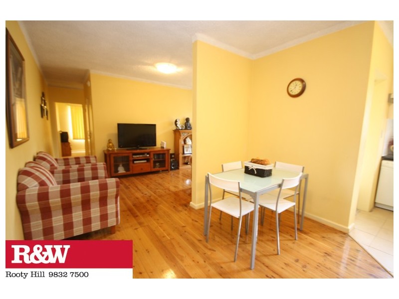 2/52 SADDINGTON STEET, St Marys NSW 2760