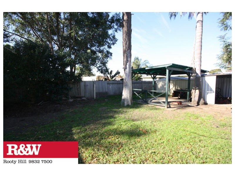 4 PALAU CRESCENT, Lethbridge Park NSW 2770