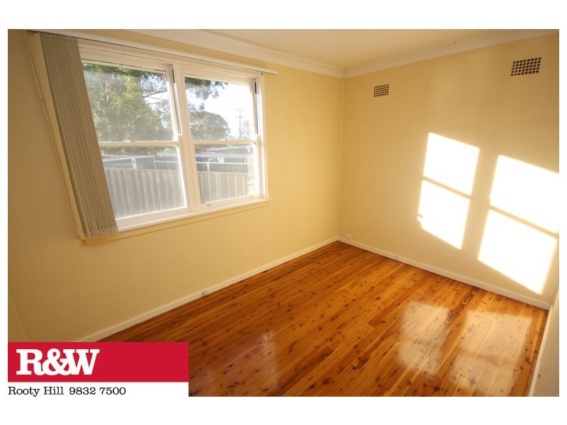 6 HINDEMITH AVENUE, Emerton NSW 2770