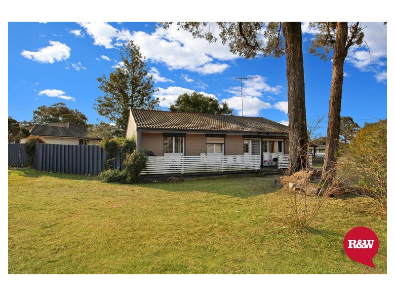 46 Waitaki Crescent, Lethbridge Park NSW 2770