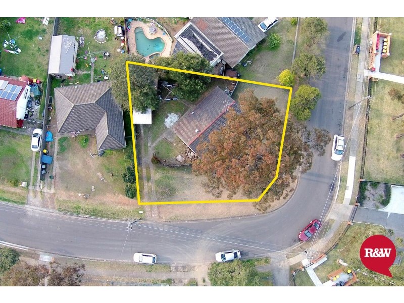 46 Waitaki Crescent, Lethbridge Park NSW 2770