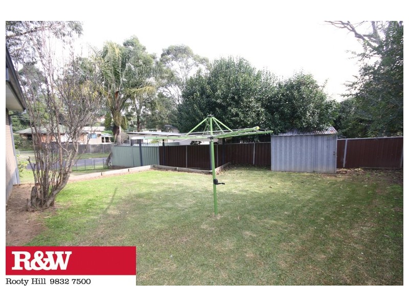 11 KISTA DAN AVENUE, Tregear NSW 2770