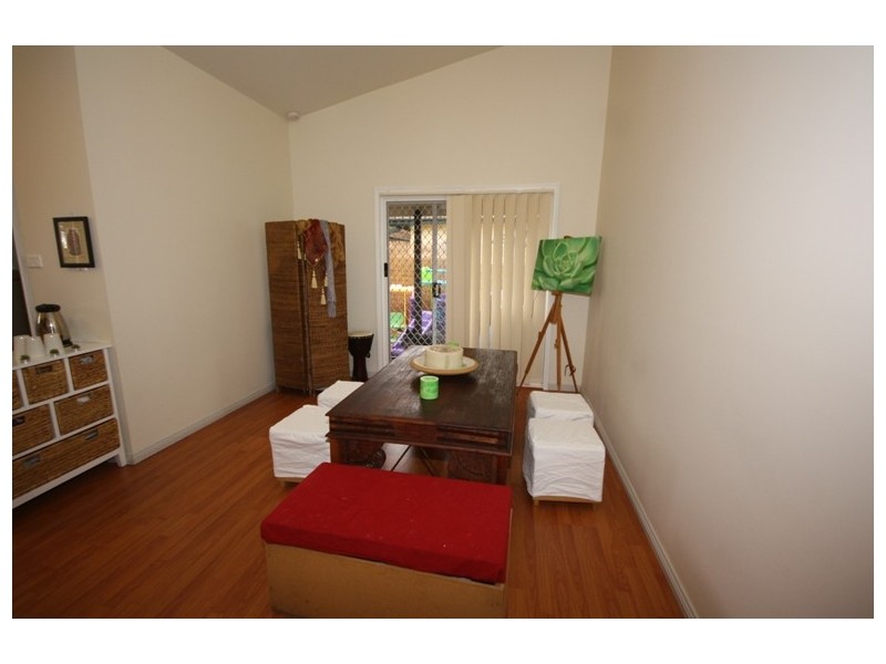 11 HAMMON AVENUE, Doonside NSW 2767