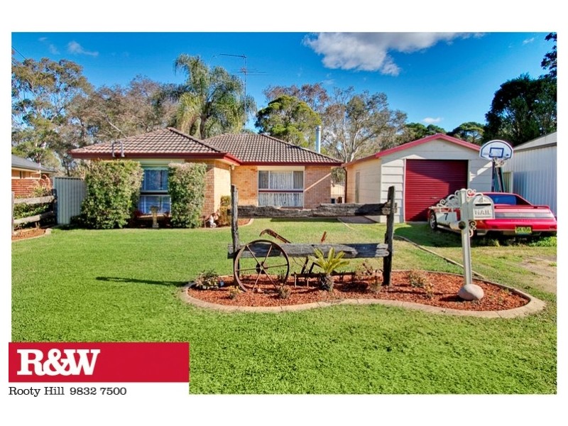 7 HUGHES STREET, Londonderry NSW 2753