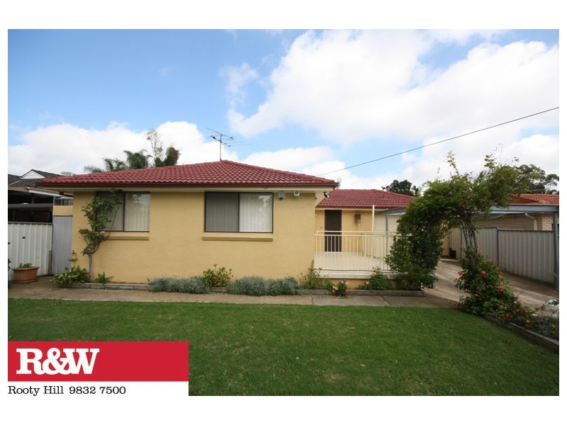 9 CHESTNUT CRESCENT, Bidwill NSW 2770