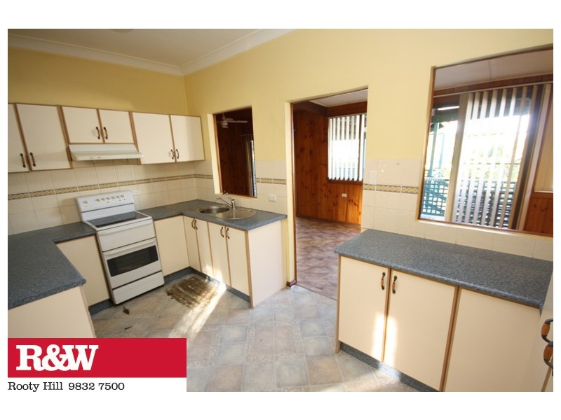 6 MINCHINBURY STREET, Eastern Creek NSW 2766