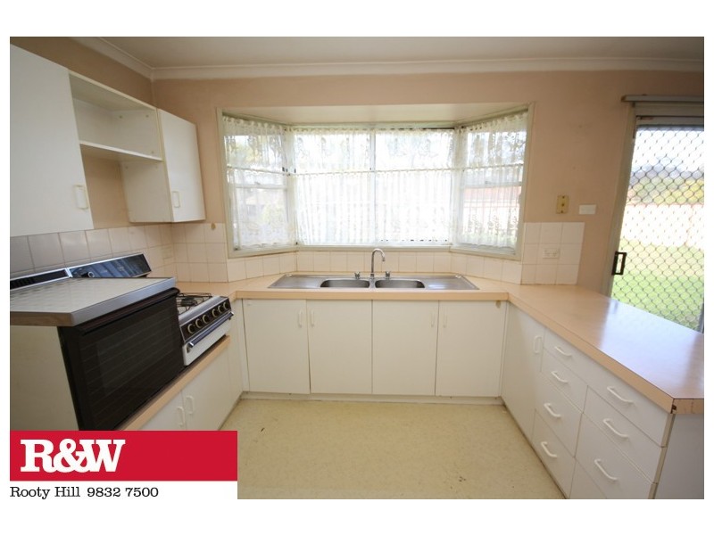 13 BUDAPEST STREET, Rooty Hill NSW 2766