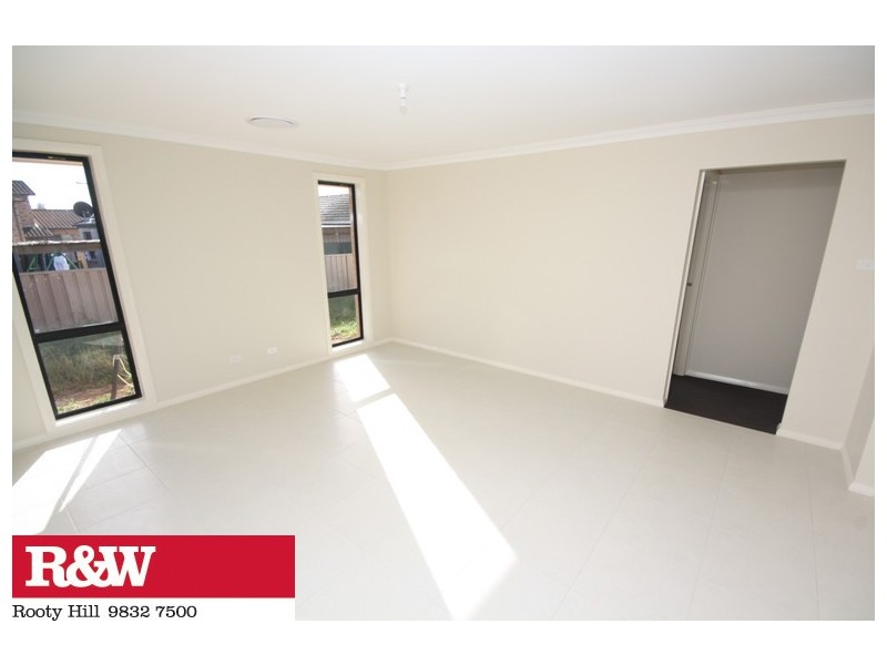4 EDEN GROVE CIRCUIT, Rooty Hill NSW 2766