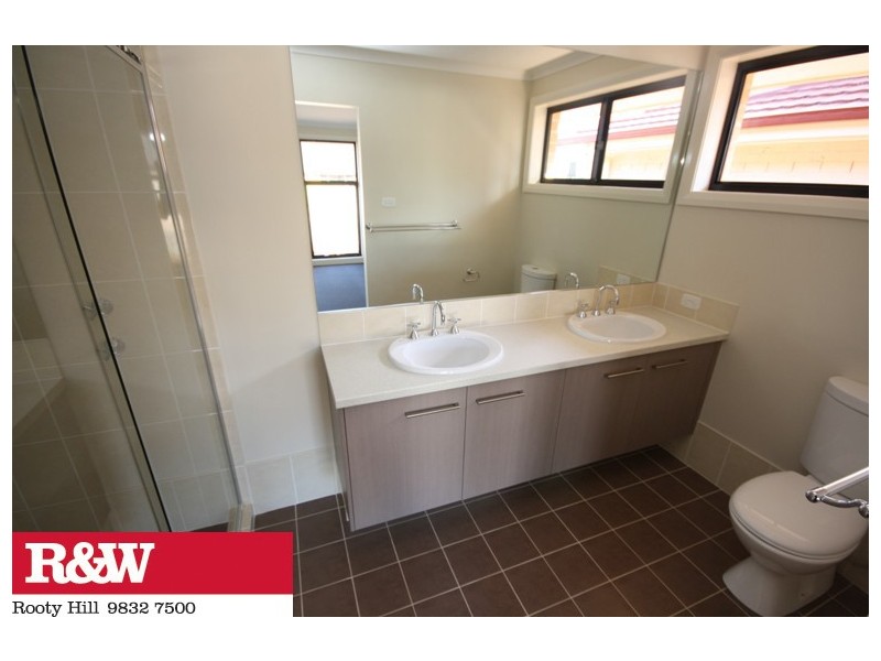 4 EDEN GROVE CIRCUIT, Rooty Hill NSW 2766