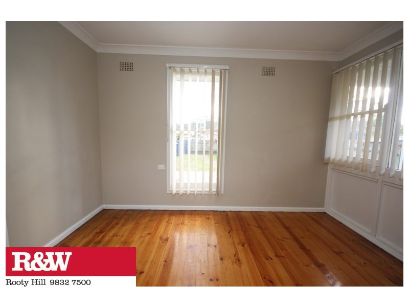 2 CYGNET PLACE, Willmot NSW 2770