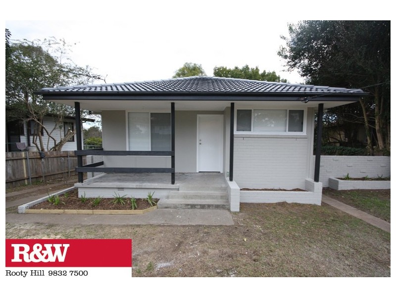 60 LUCENA AVENUE, Lethbridge Park NSW 2770
