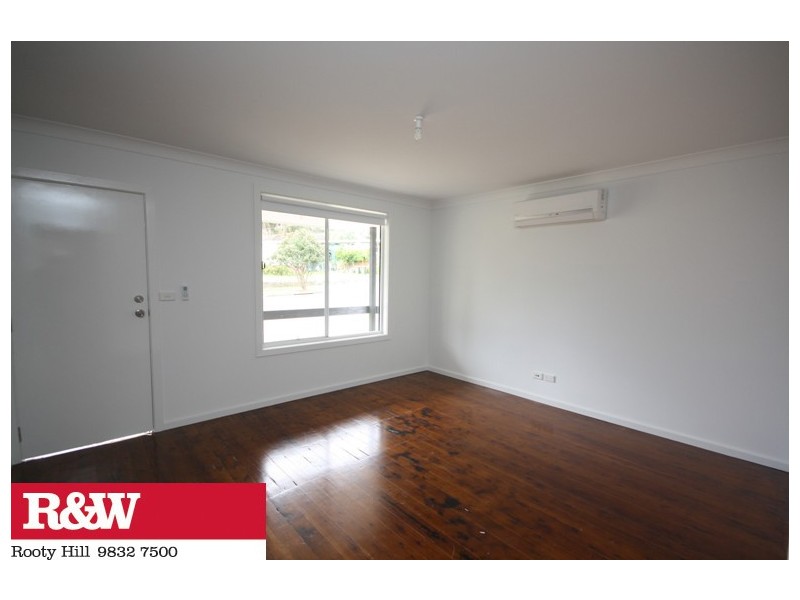 60 LUCENA AVENUE, Lethbridge Park NSW 2770