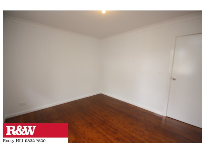 60 LUCENA AVENUE, Lethbridge Park NSW 2770