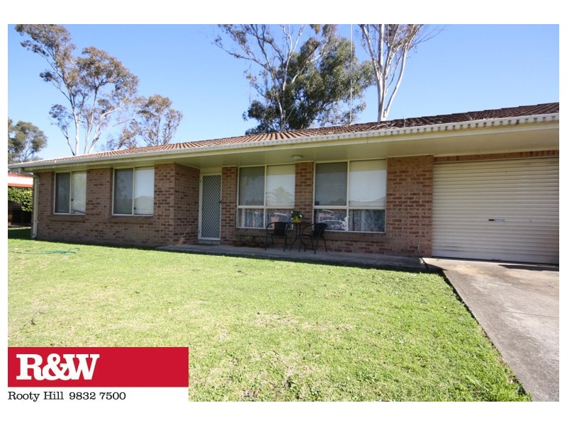 4 MAGYAR PLACE, Oakhurst NSW 2761