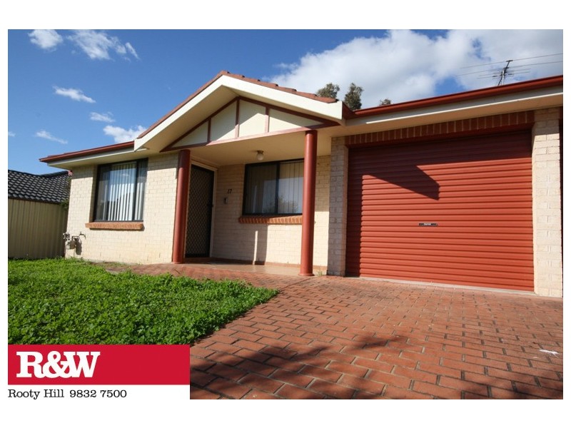 17 BOND PLACE, Oxley Park NSW 2760