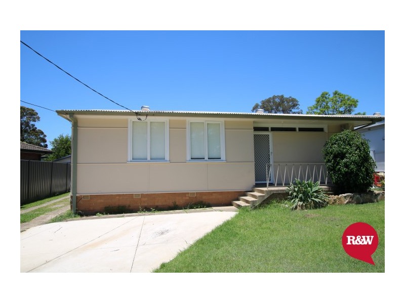 19 Forrester Road, Lethbridge Park NSW 2770