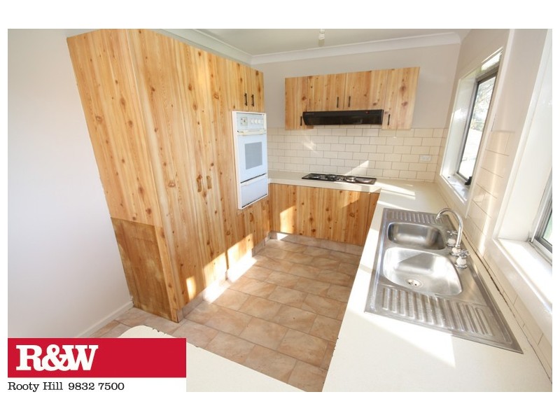 6 BELGICA AVENUE, Tregear NSW 2770