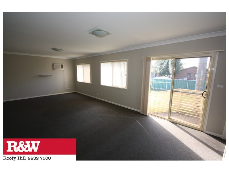 27 GRIFFITH STREET, St Marys NSW 2760