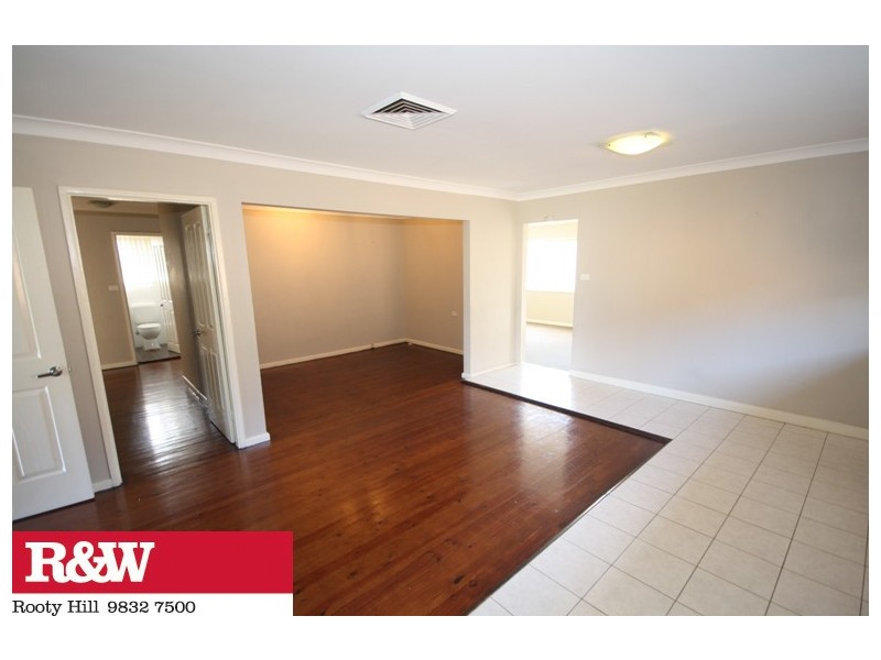 27 GRIFFITH STREET, St Marys NSW 2760