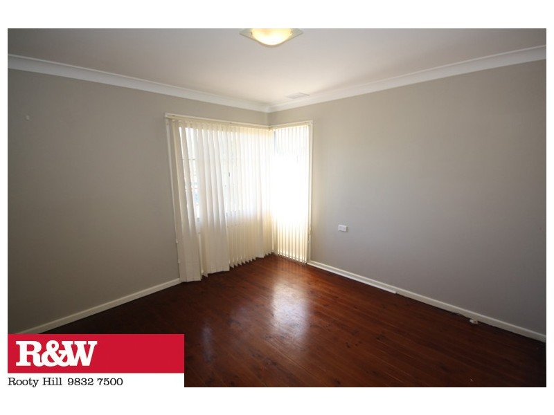 27 GRIFFITH STREET, St Marys NSW 2760