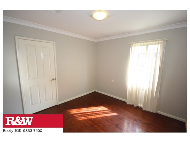 27 GRIFFITH STREET, St Marys NSW 2760