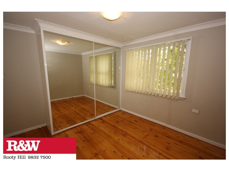 39 LINGAYEN AVENUE, Lethbridge Park NSW 2770