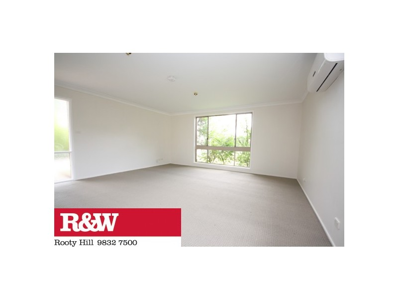 11 MAGYAR PLACE, Oakhurst NSW 2761