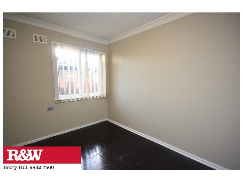 41 LINGAYEN AVENUE, Lethbridge Park NSW 2770