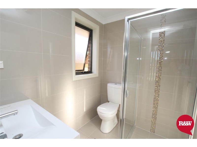 12 Twynam Place, Minto NSW 2566