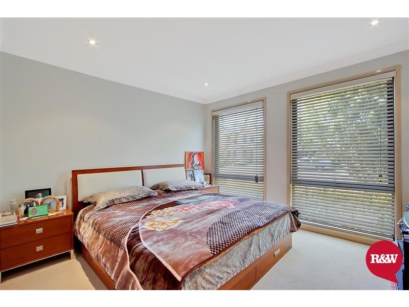 16 Dryden Avenue, Oakhurst NSW 2761