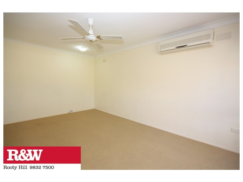 13 DR LAWSON PLACE, Rooty Hill NSW 2766