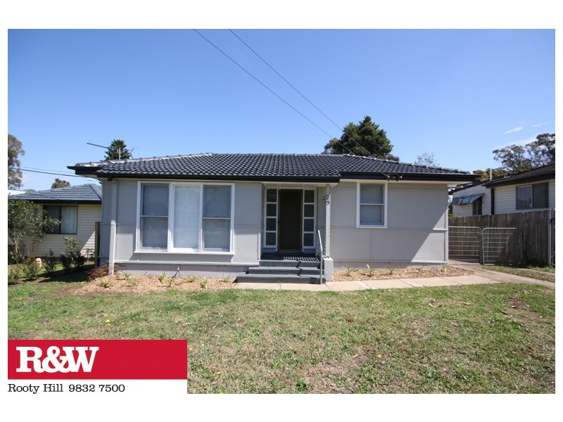 29 CEDAR CRESCENT, North St Marys NSW 2760
