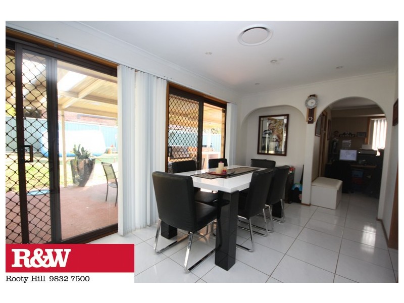 13 COOWARRA DRIVE, St Clair NSW 2759