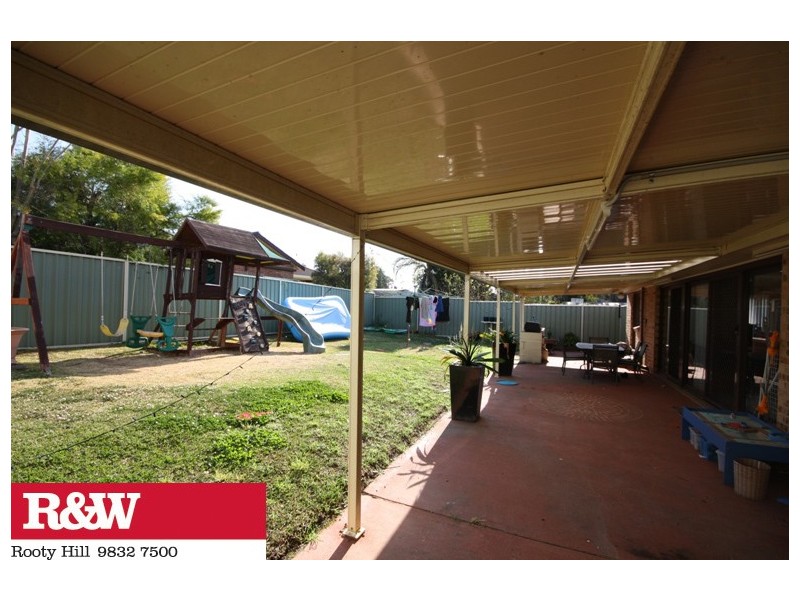 13 COOWARRA DRIVE, St Clair NSW 2759