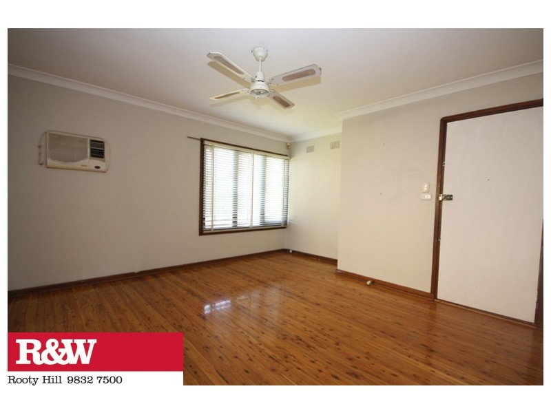 8 BLETCHLEY PLACE, Hebersham NSW 2770