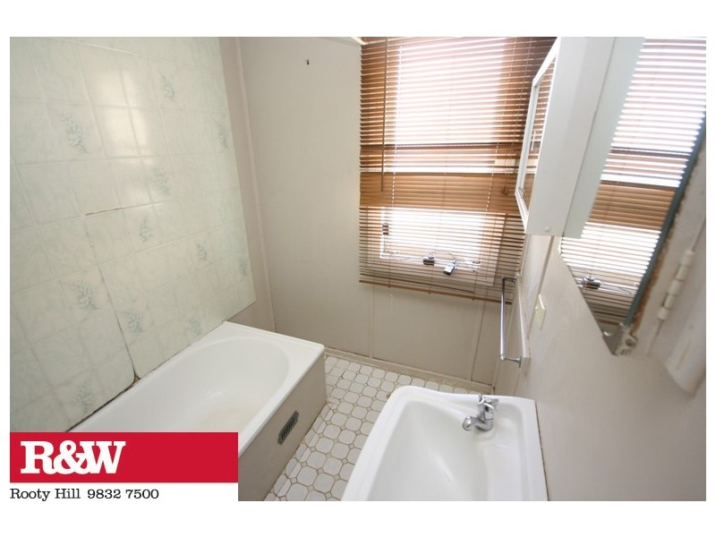 8 BLETCHLEY PLACE, Hebersham NSW 2770