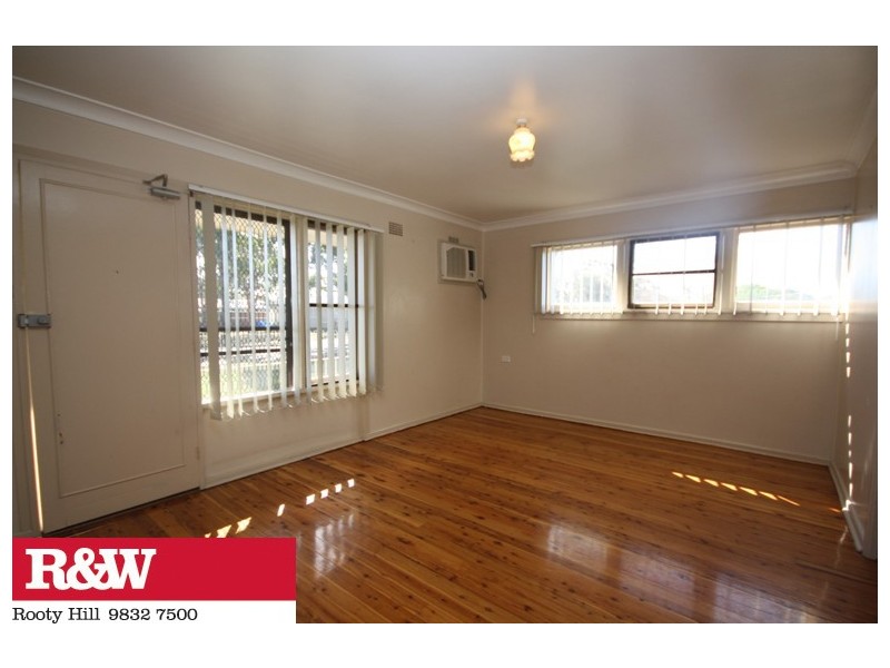 1 SIGLINGEN STREET, Emerton NSW 2770