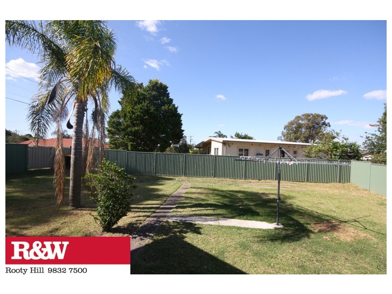 1 SIGLINGEN STREET, Emerton NSW 2770