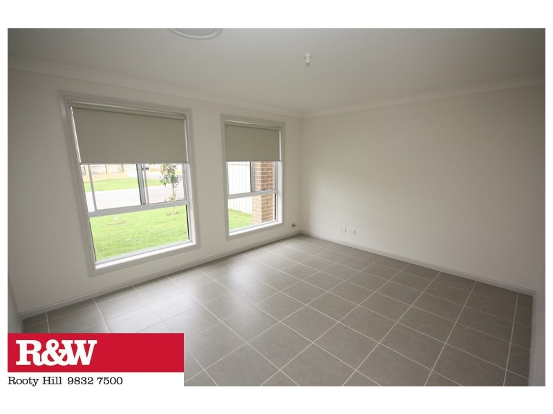 13A CASSAR PLACE, Oakhurst NSW 2761