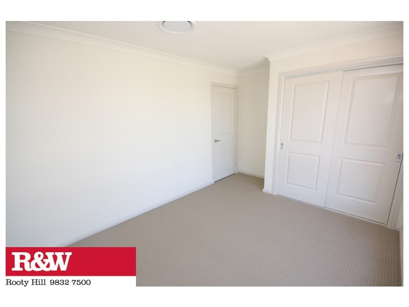 13A CASSAR PLACE, Oakhurst NSW 2761