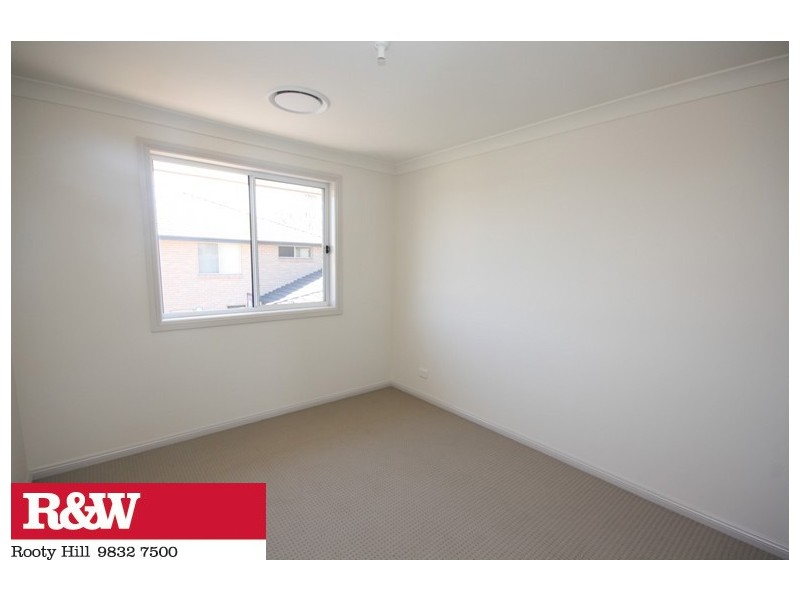 13A CASSAR PLACE, Oakhurst NSW 2761