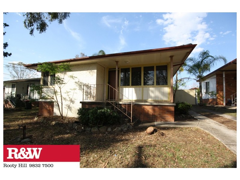 13 KURAMA CRESCENT, Whalan NSW 2770