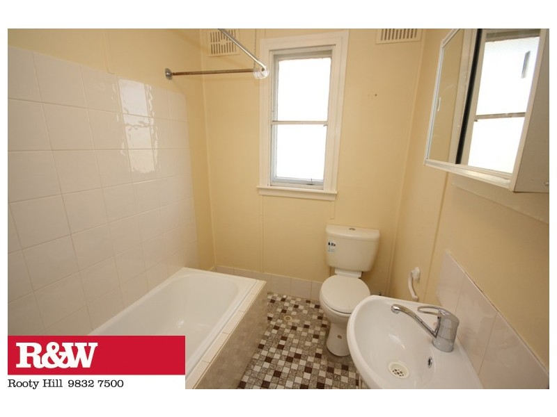 13 KURAMA CRESCENT, Whalan NSW 2770