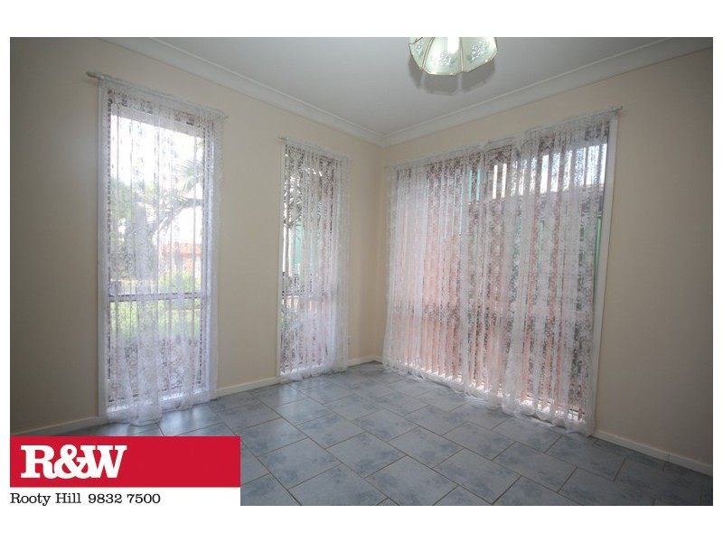 18 ATHENS AVENUE, Hassall Grove NSW 2761