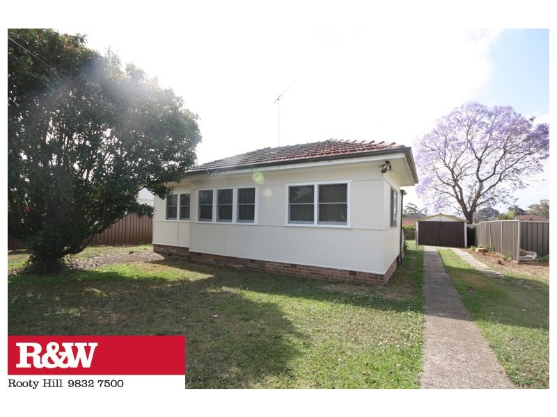 5 OMAROO AVENUE, Doonside NSW 2767