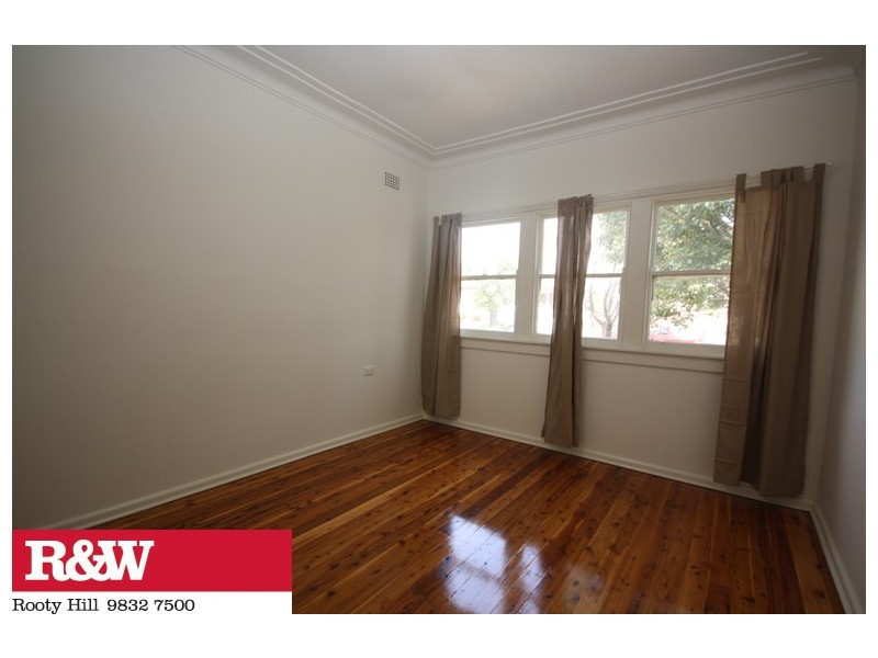 5 OMAROO AVENUE, Doonside NSW 2767