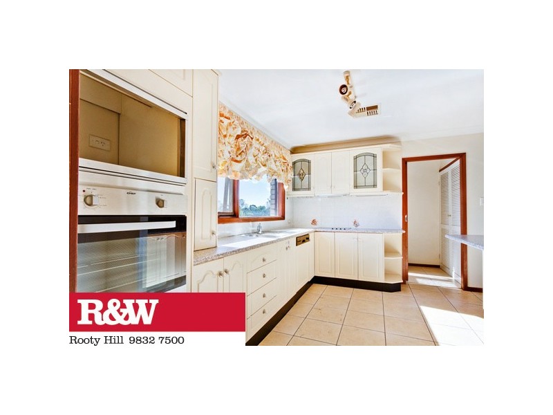 16 DOCTOR LAWSON PLACE, Rooty Hill NSW 2766