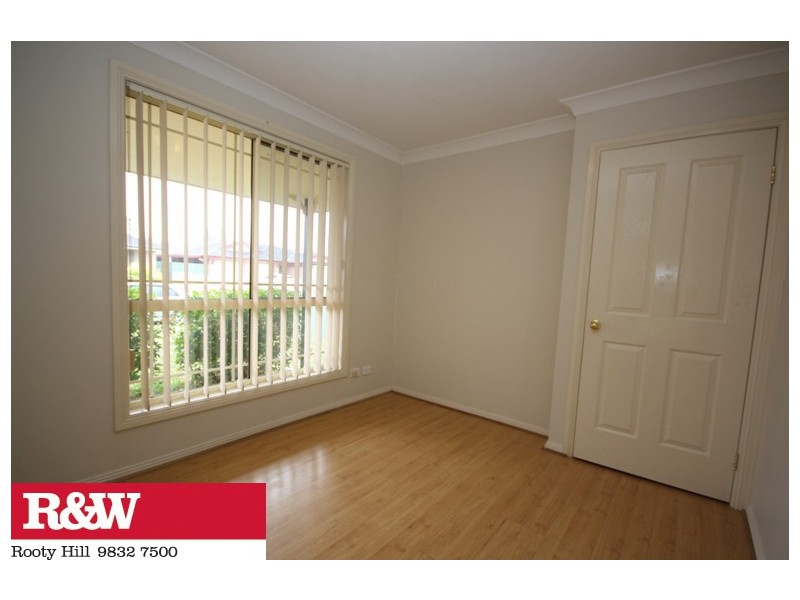 9 GLENROBEN PLACE, Mount Druitt NSW 2770