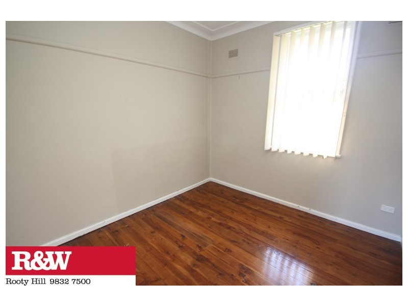 11 SADDINGTON STREET, St Marys NSW 2760